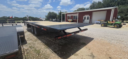 New 2026 East Texas Trailers 20+5 Deckover Flatbed Trailer