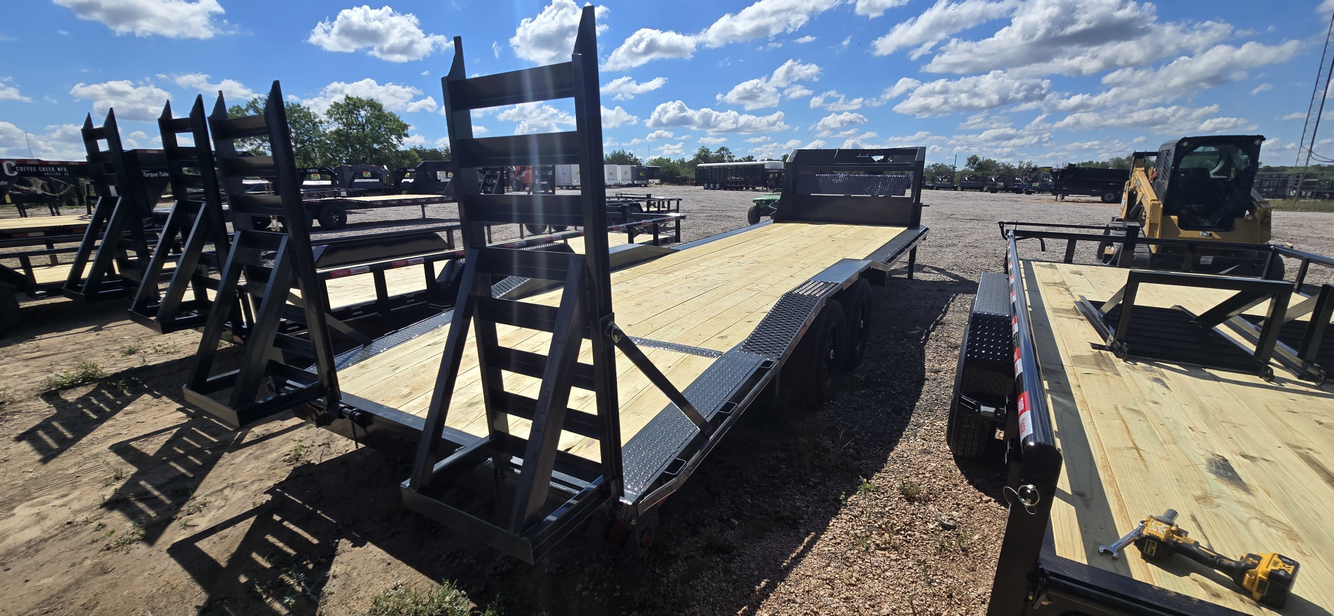New 2025 Tiger - Gooseneck Drive Over Fender Trailer 102" x 26'