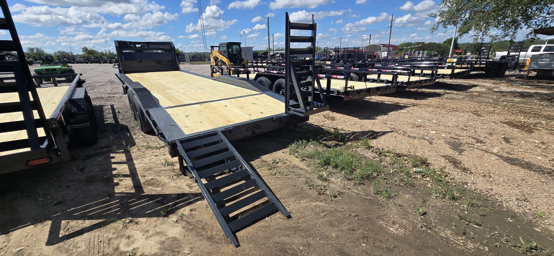 New 2025 Tiger - Gooseneck Drive Over Fender Trailer 102" x 26'