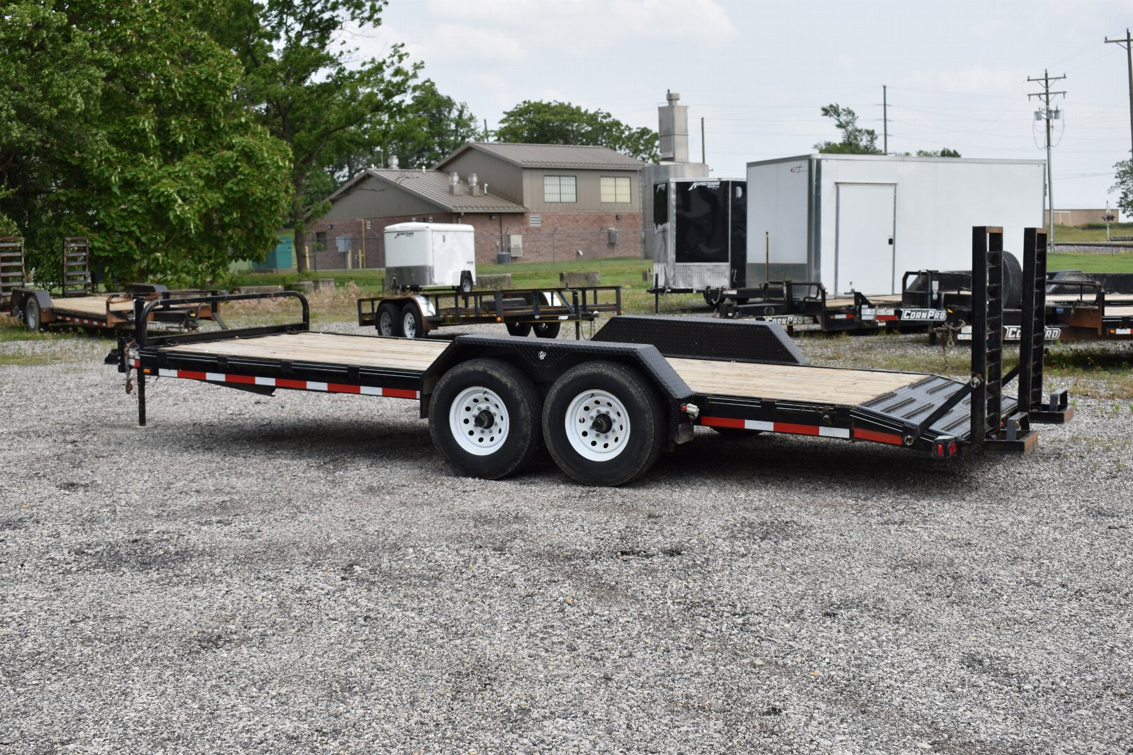 Used 2017 CornPro UT-20 H Equipment Trailer