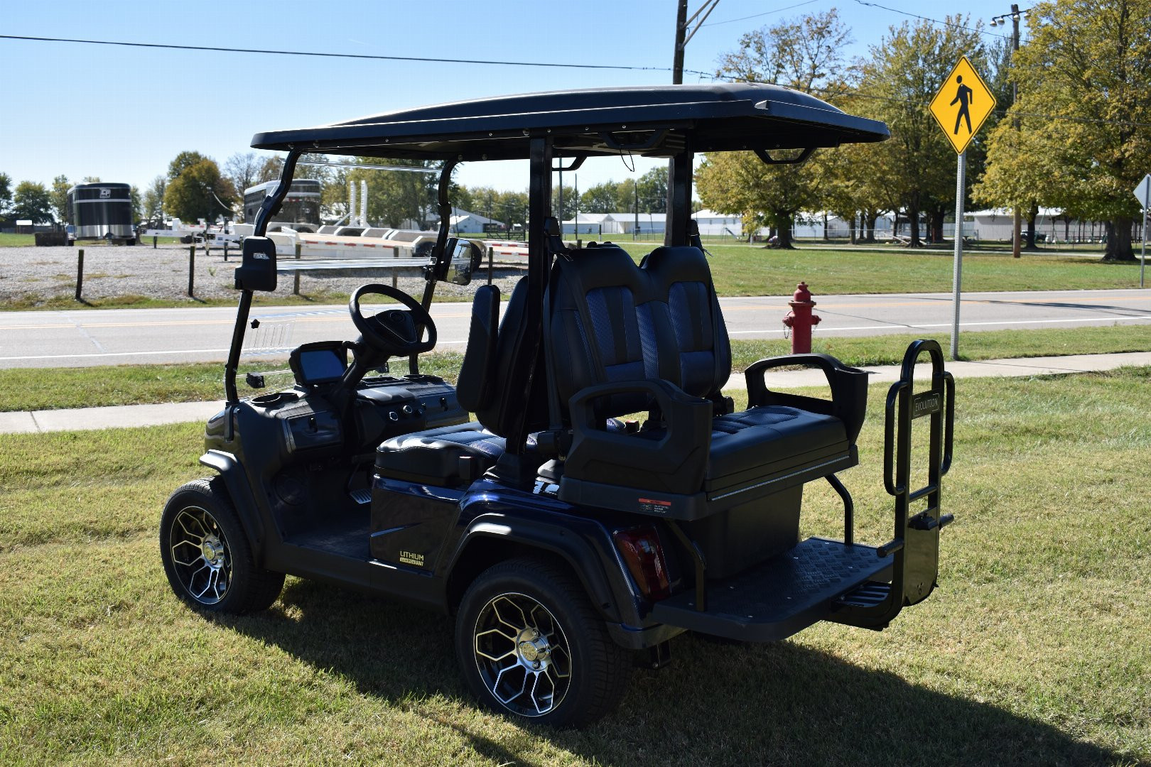 New 2025 Evolution Electric Vehicles D5 RANGER 2+2 Golf Cart