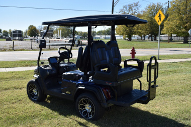 New 2025 Evolution Electric Vehicles D5 RANGER 2+2 Golf Cart