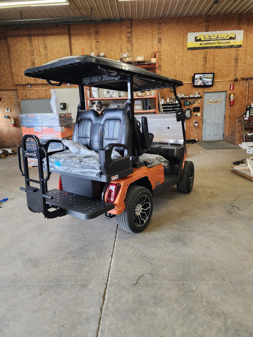 New 2025 Evolution Electric Vehicles D5 RANGER 2+2 Golf Cart