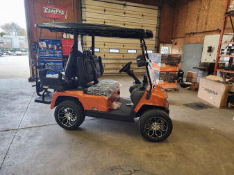 New 2025 Evolution Electric Vehicles D5 RANGER 2+2 Golf Cart