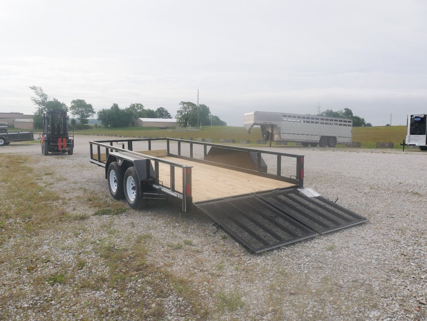 New 2024 CornPro UT-16 L 5K TUBERAIL Utility Trailer