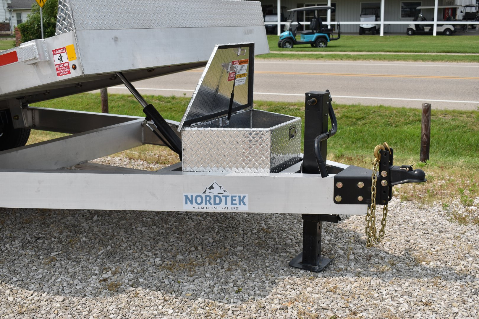 New TD82x22-14K POWER TILT EQUIPMENT TRAILER