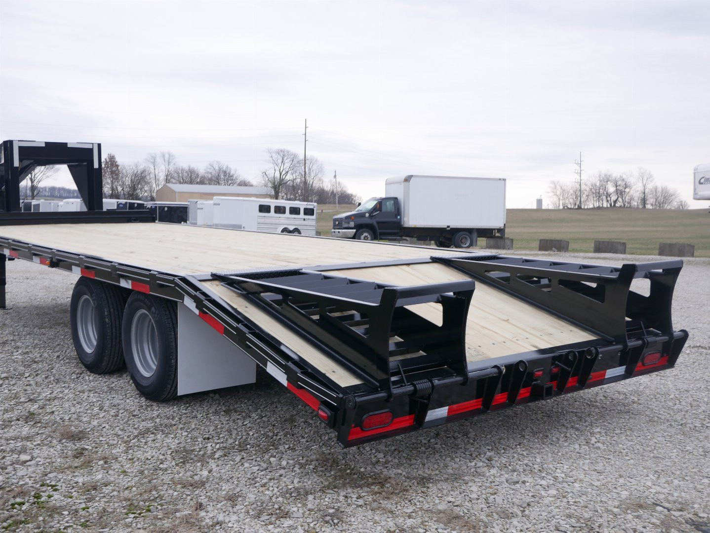 New 2024 GOLDEN 20+5 10K GN Flatbed Trailer