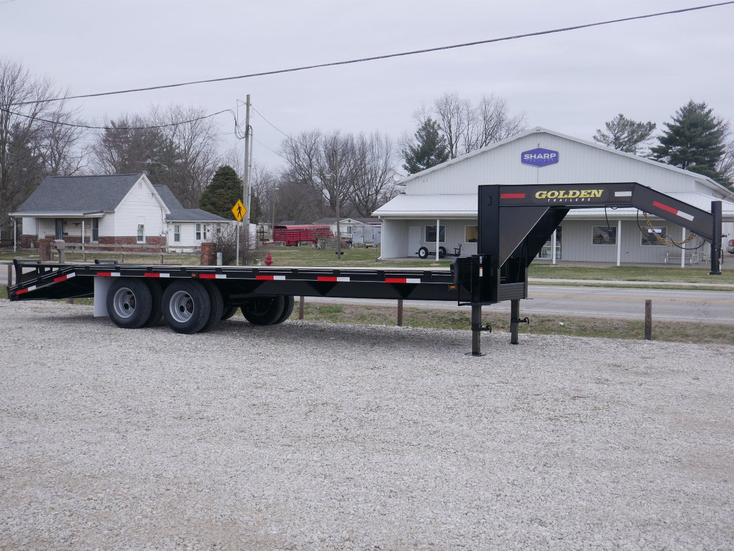 New 2024 GOLDEN 25+5 10K GN Flatbed Trailer