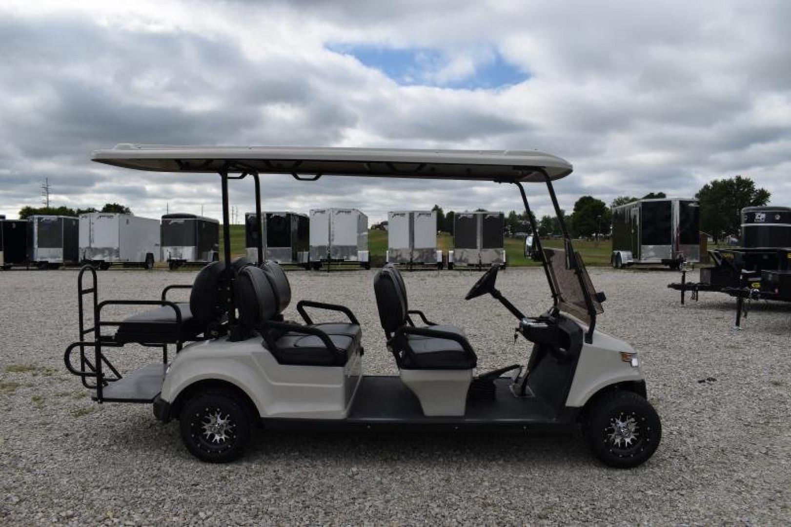 New 2023 STAR EV CAPELLA 48 4+2 Golf Cart
