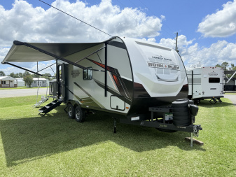 New 2025 Forest River Work & Play / WPT18LT Toy Hauler