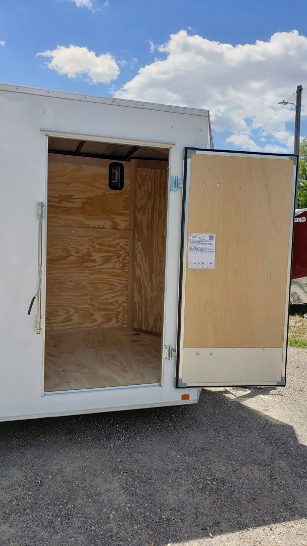 New 2024 CARRY-ON 7X16 Enclosed Cargo / Enclosed Trailer