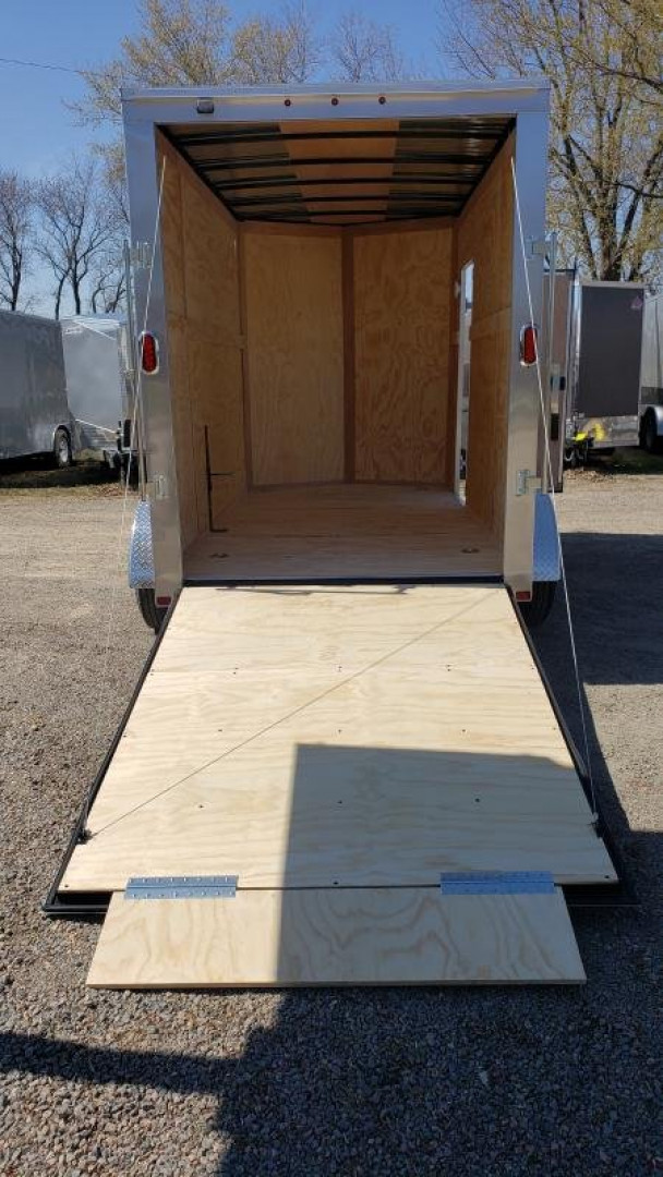 New 2024 CARRY-ON 6x12 Enclosed dual axle 7k Cargo / Enclosed Trailer