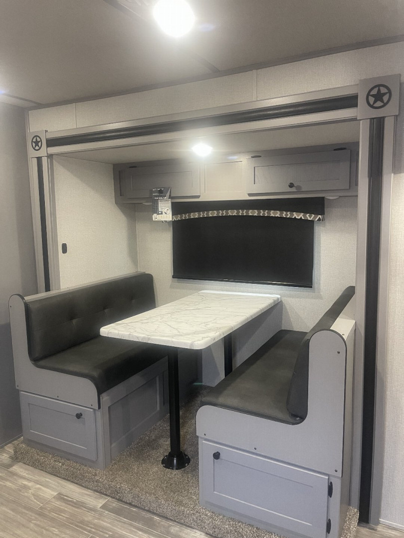 New 2025 BISON TRAILERS SV8313B.S.R. SLIDE