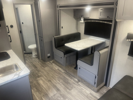 New 2025 BISON TRAILERS SV8313B.S.R. SLIDE