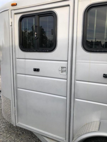 New 2025 Calico Trailers 2H BP Horse Trailer
