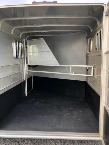 New 2025 Calico Trailers 2H BP Horse Trailer