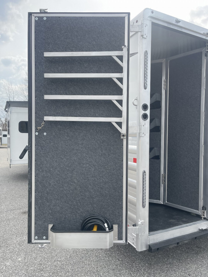 New 2025 Merhow Trailers 8414-B RWS Horse Trailer