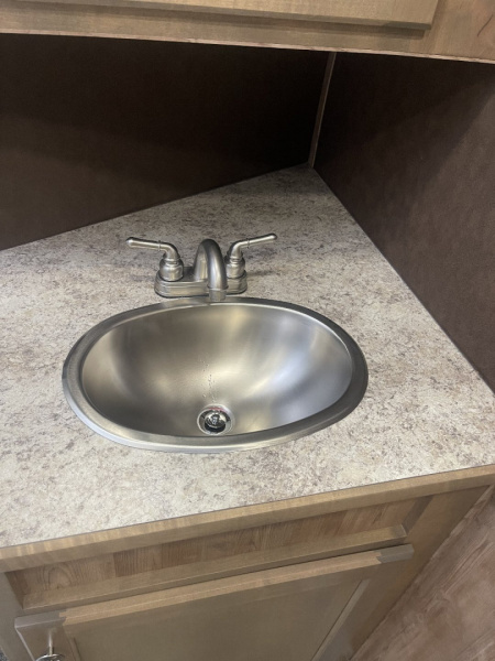 New 2025 Merhow Trailers 8414-B RWS Horse Trailer