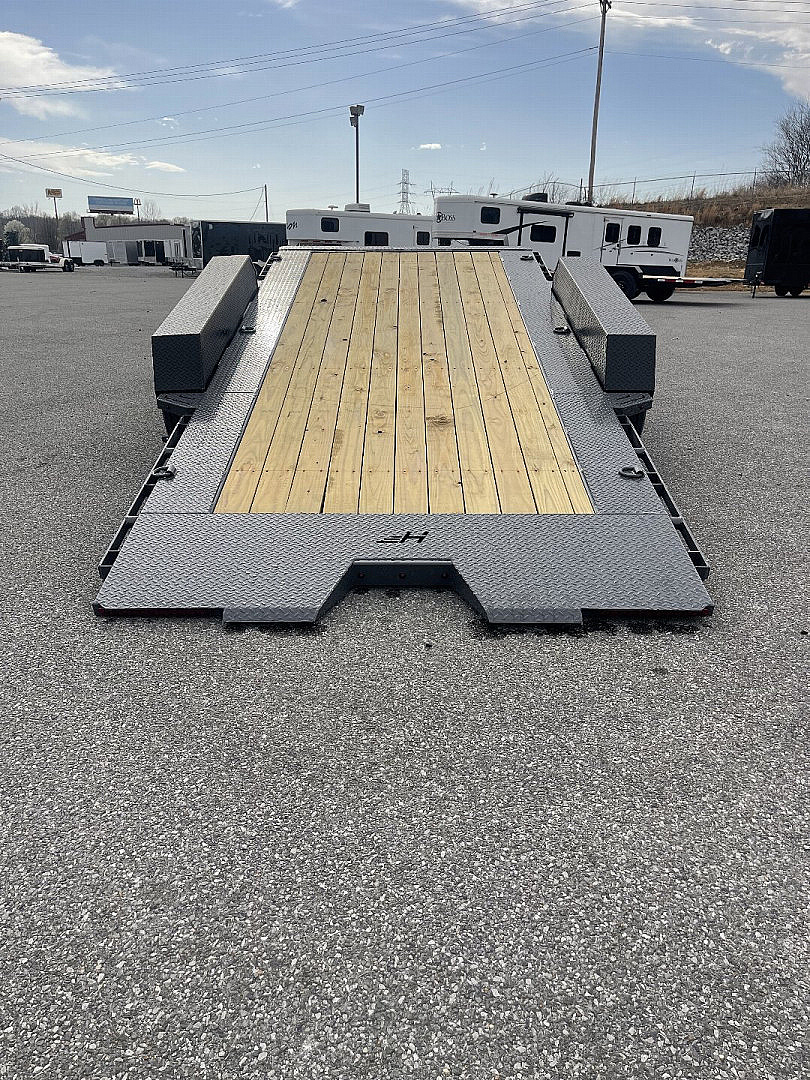 New 2025 Horizon Trailers HET 22X82" TILT Equipment Trailer