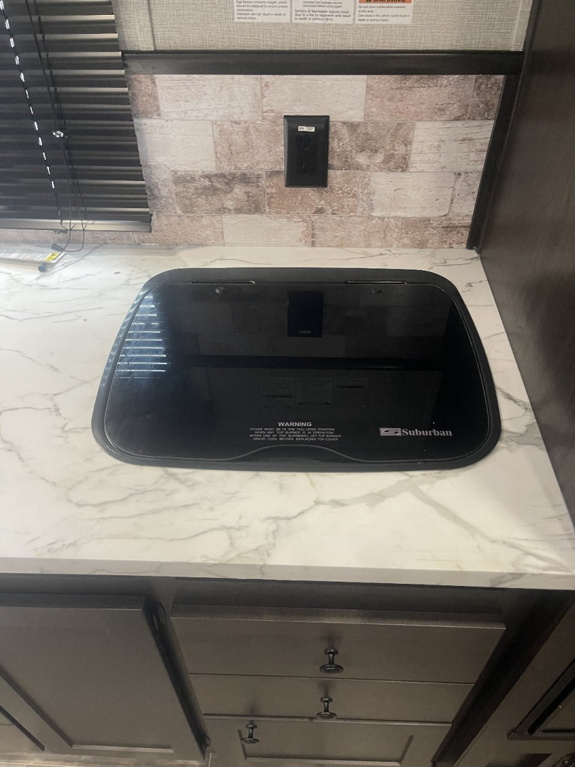 New 2025 BISON TRAILERS SV8313B.S.R. SLIDE