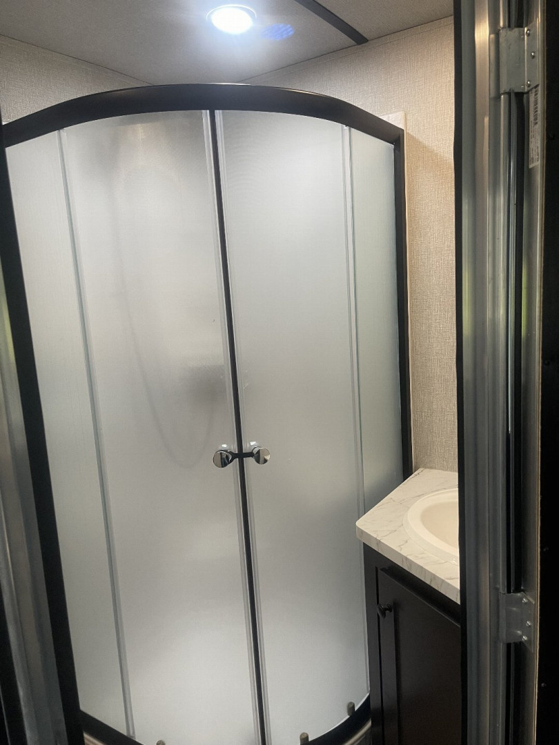 New 2025 BISON TRAILERS SV8313B.S.R. SLIDE