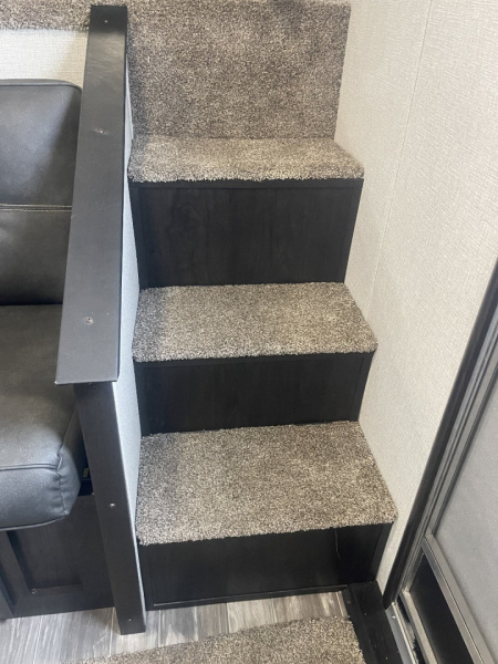 New 2025 BISON TRAILERS SV8313B.S.R. SLIDE