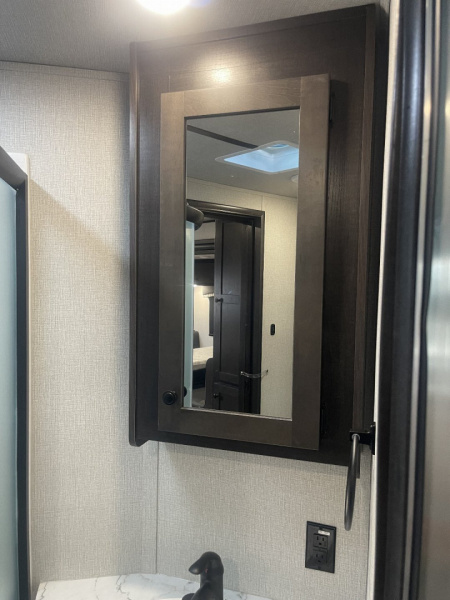 New 2025 BISON TRAILERS SV8313B.S.R. SLIDE