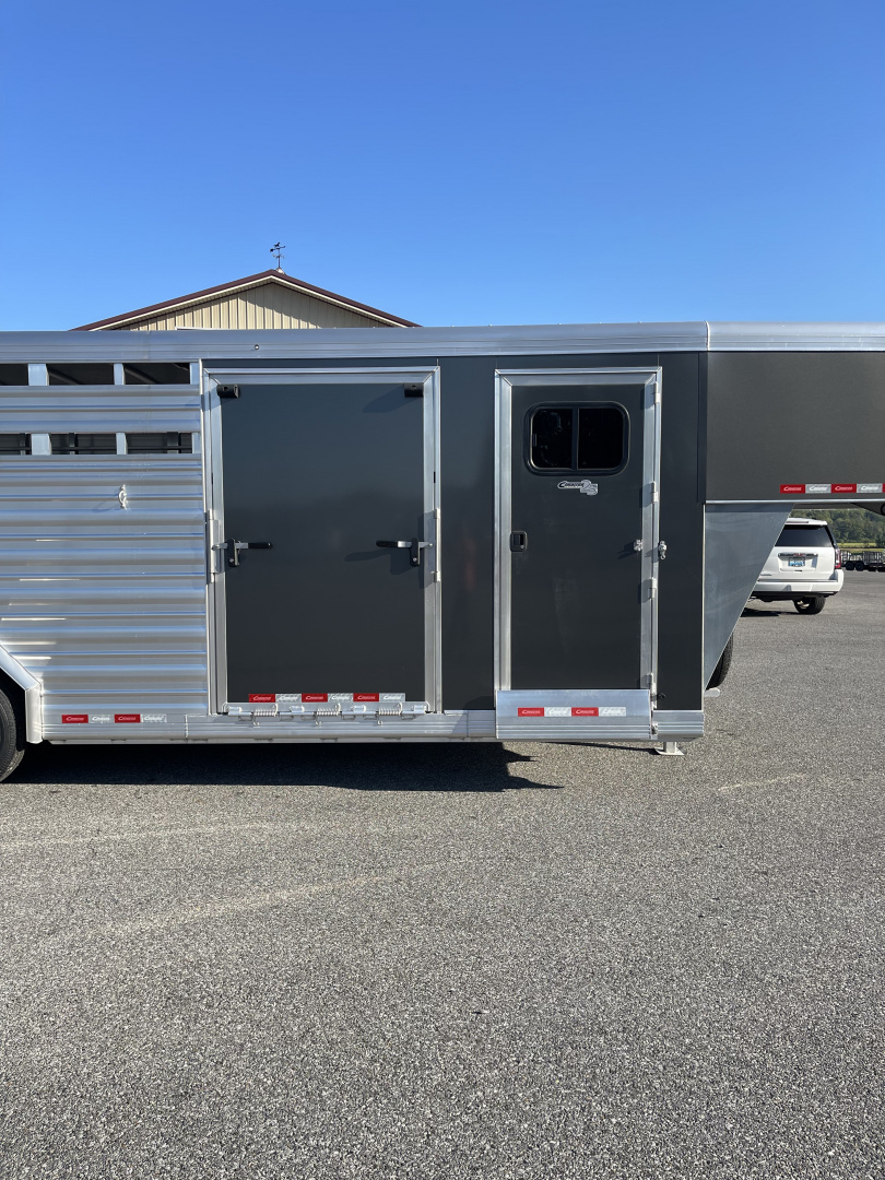 New 2025 Cimarron Trailers Lonestar GN Livestock Trailer