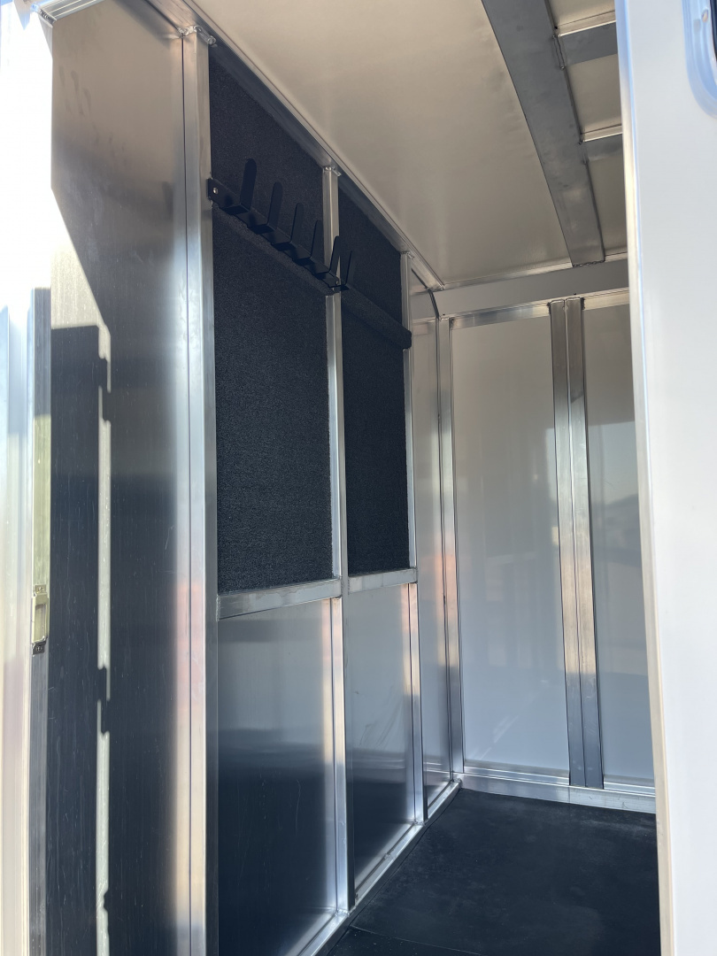 New 2025 Cimarron Trailers Lonestar GN Livestock Trailer