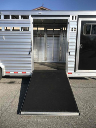 New 2025 Cimarron Trailers Lonestar GN Livestock Trailer