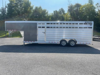 New 2025 Cimarron Trailers Lonestar GN Livestock Trailer