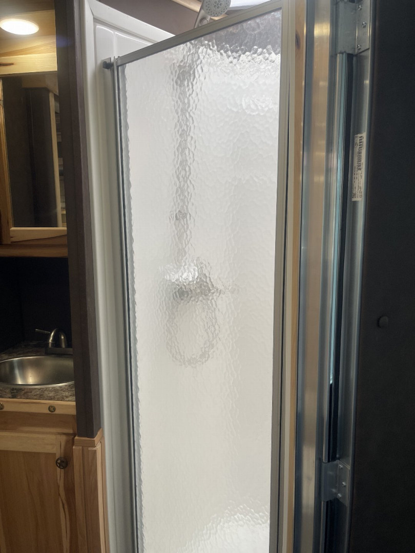 Used 2025 Merhow Trailers 7309 RK-S Horse Trailer