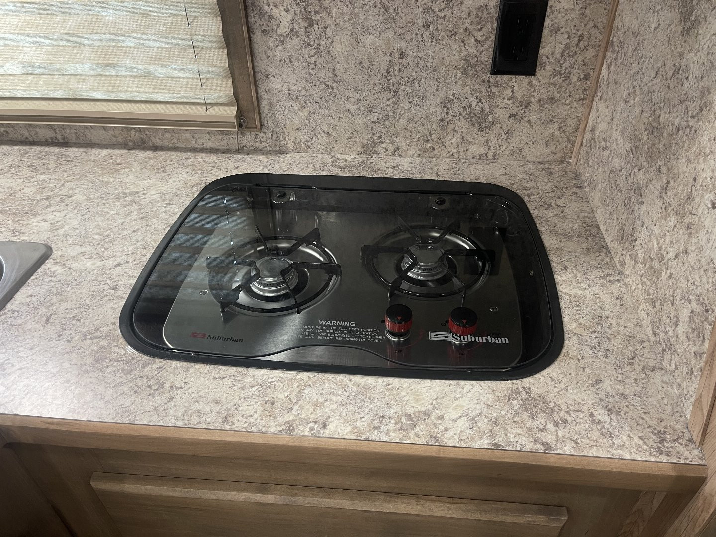 New 2025 Merhow Trailers 8314-B RWS Horse Trailer