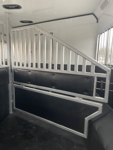 New 2025 Merhow Trailers 8314-B RWS Horse Trailer