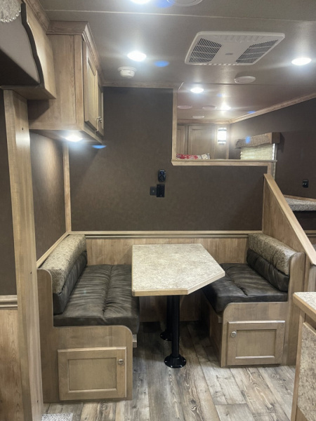 New 2025 Merhow Trailers 8314-B RWS Horse Trailer