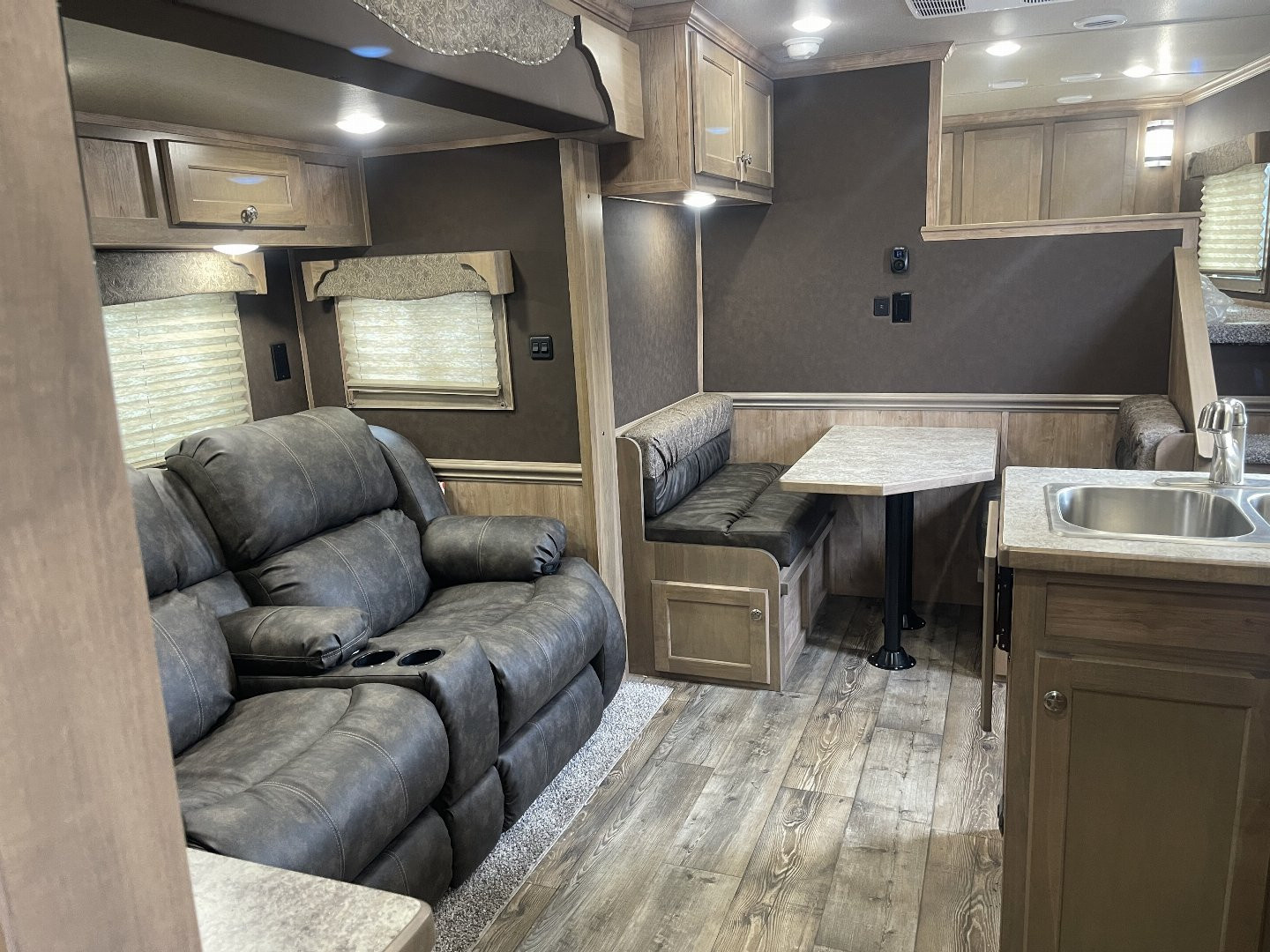 New 2025 Merhow Trailers 8314-B RWS Horse Trailer