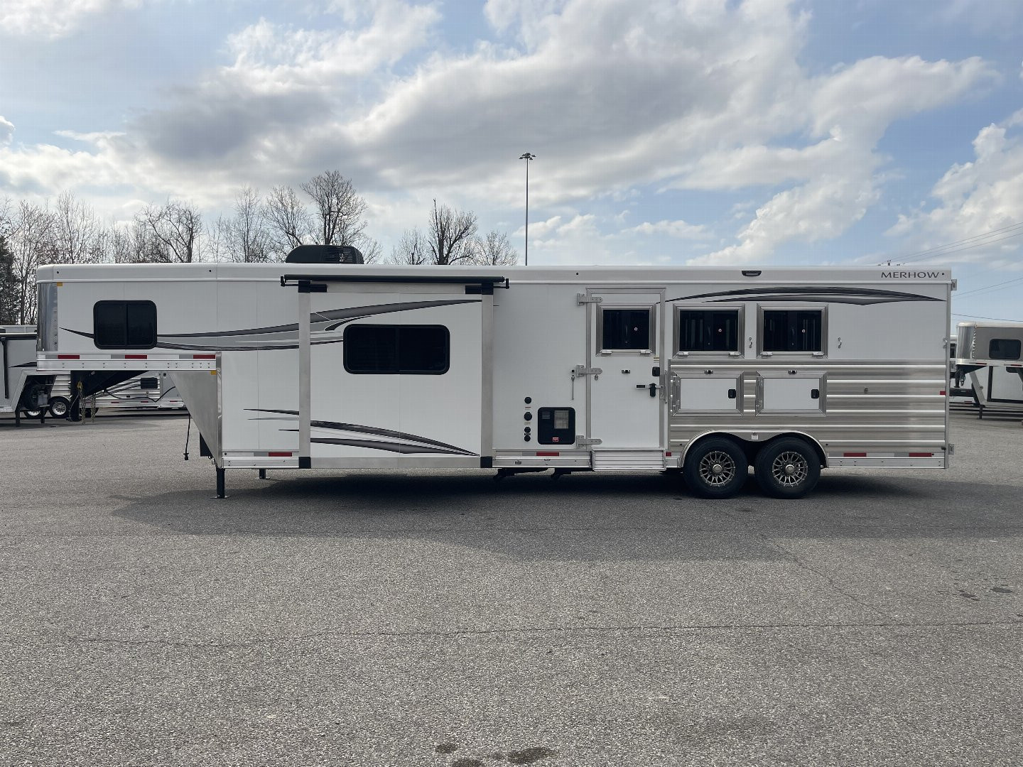 New 2025 Merhow Trailers 8314-B RWS Horse Trailer