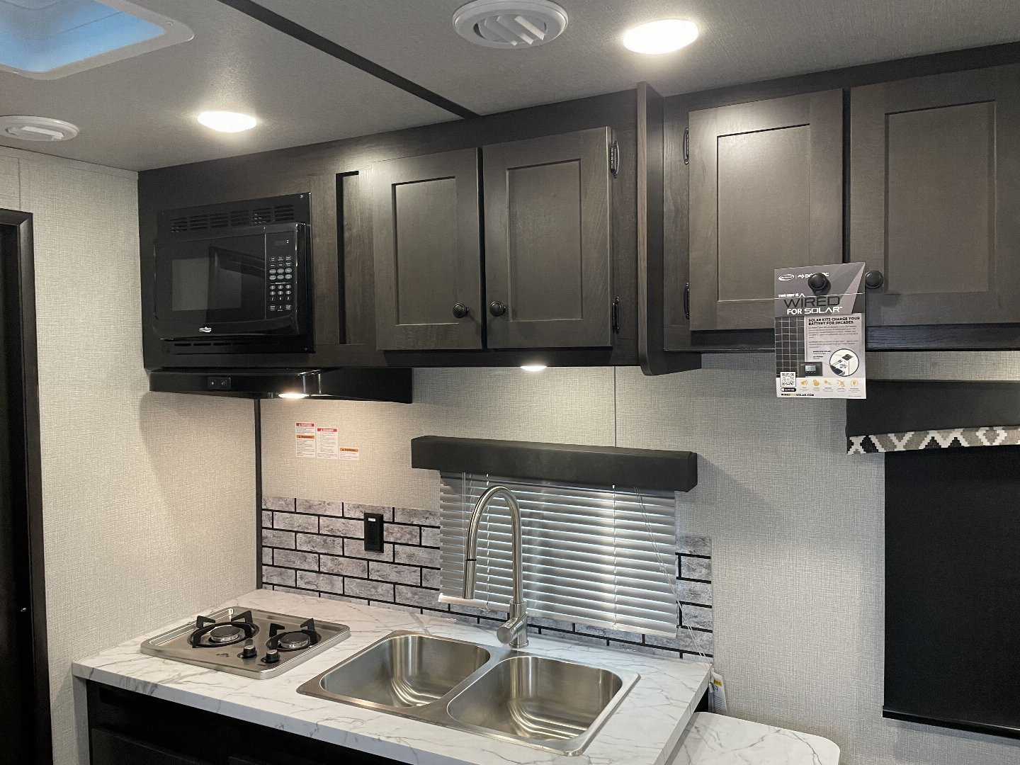 New 2025 Bison Trailers Horse Trailer RG8311B