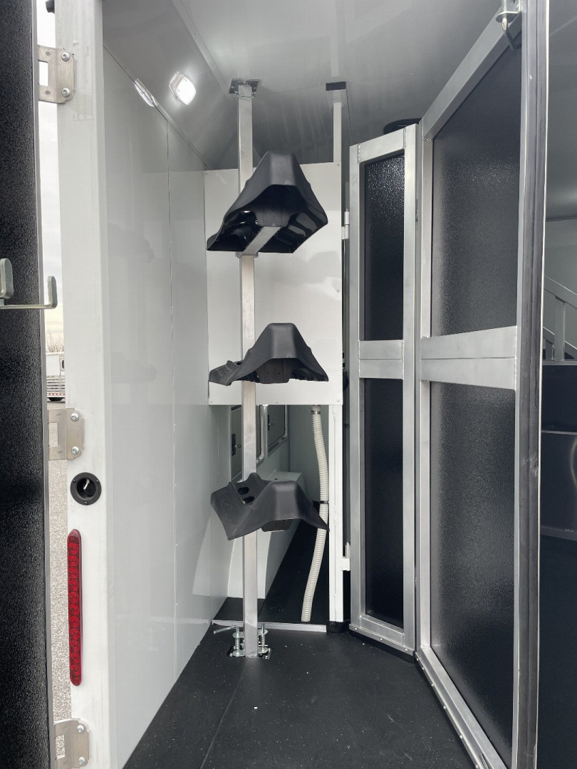 New 2025 Bison Trailers Horse Trailer RG8311B