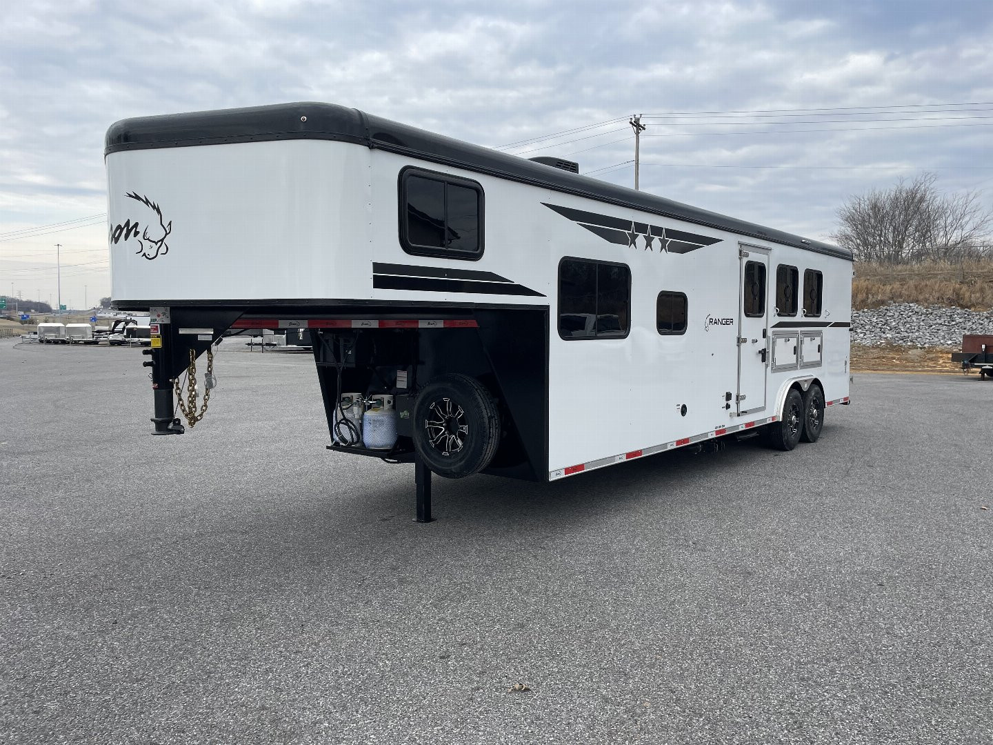 New 2025 Bison Trailers Horse Trailer RG8311B