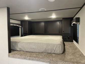 New 2025 Bison Trailers Horse Trailer RG8311B