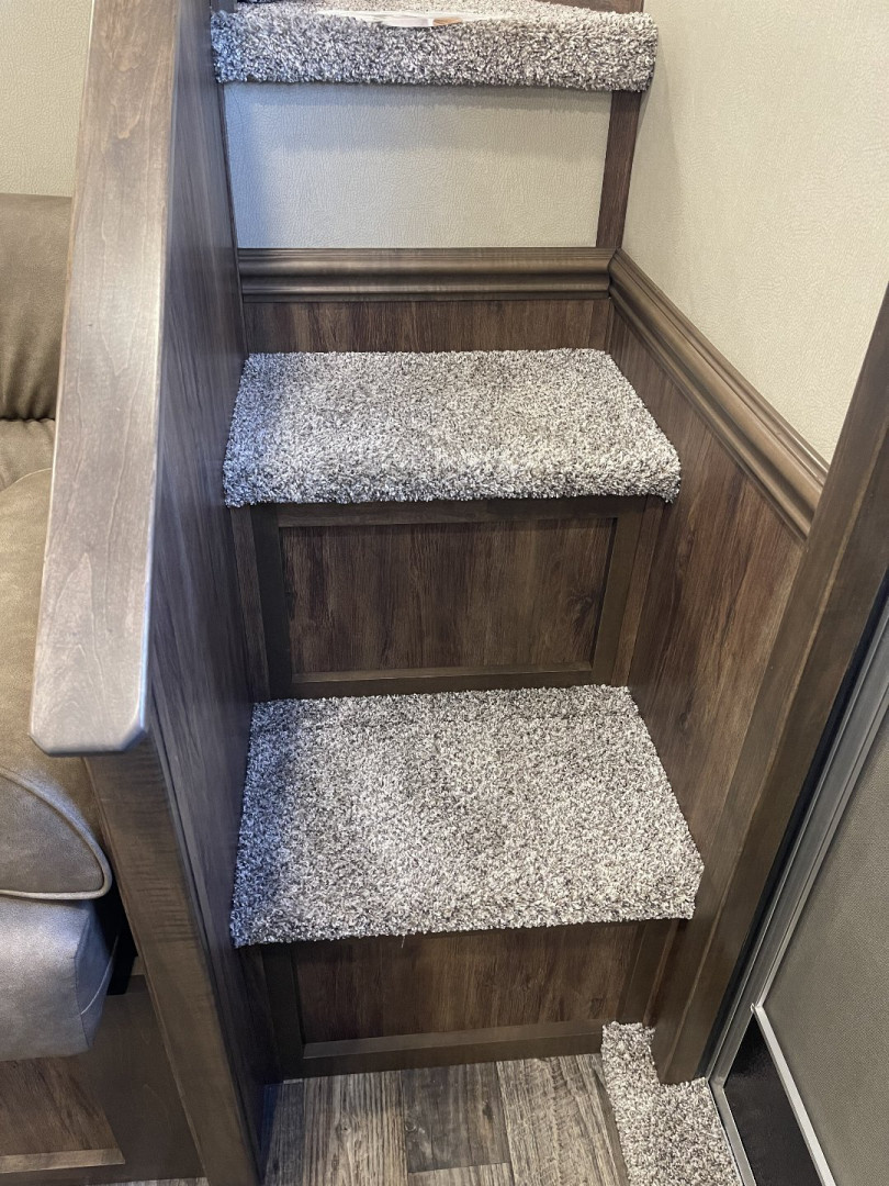 New 2025 Merhow Trailers 8314-B RWS Horse Trailer