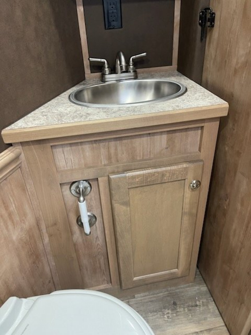 New 2025 Merhow Trailers 8312-A RK-S Horse Trailer