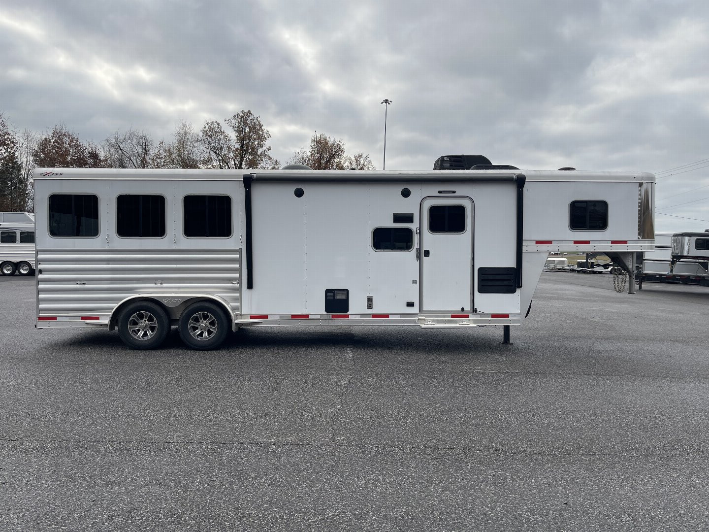 Used 2022 Exiss Trailers 7310 GLIDE Horse Trailer