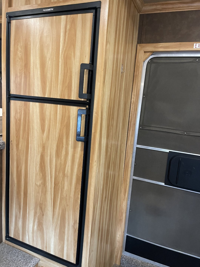 Used 2022 Exiss Trailers 7310 GLIDE Horse Trailer