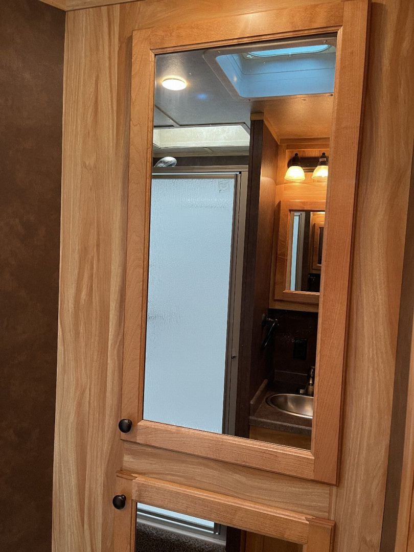 Used 2022 Exiss Trailers 7310 GLIDE Horse Trailer