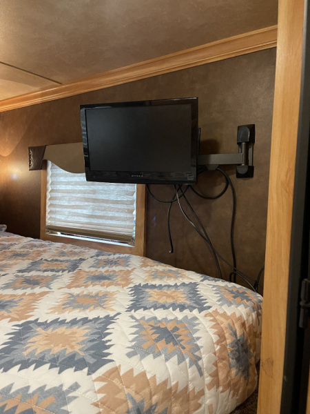 Used 2022 Exiss Trailers 7310 GLIDE Horse Trailer