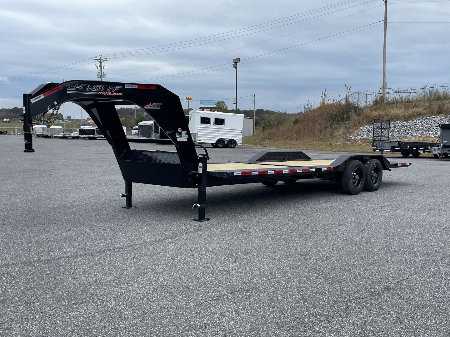 New 2025 Horizon Trailers HET 26'X102" GN TILT Equipment Trailer