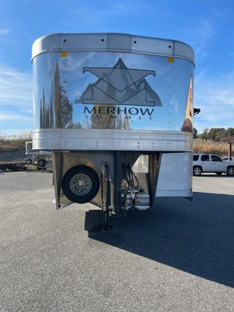 New 2024 Merhow Trailers 7309 RK-SLIDE Horse Trailer