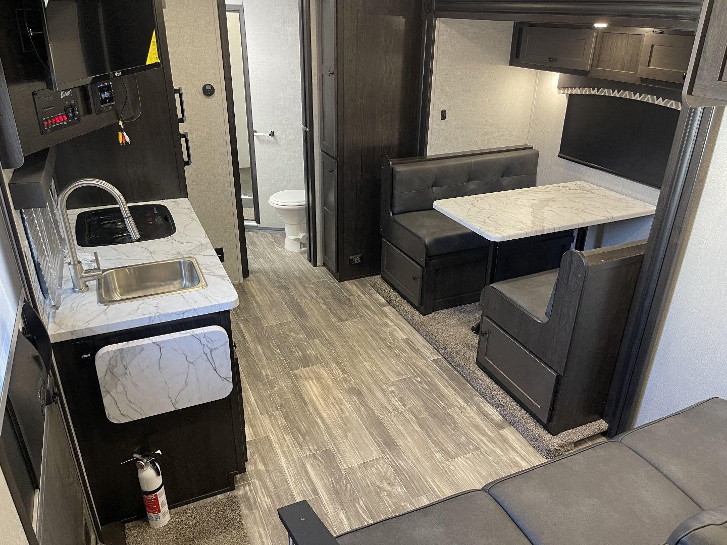 New 2025 Bison Trailers TH81315B.S. ST COMBO Horse Trailer